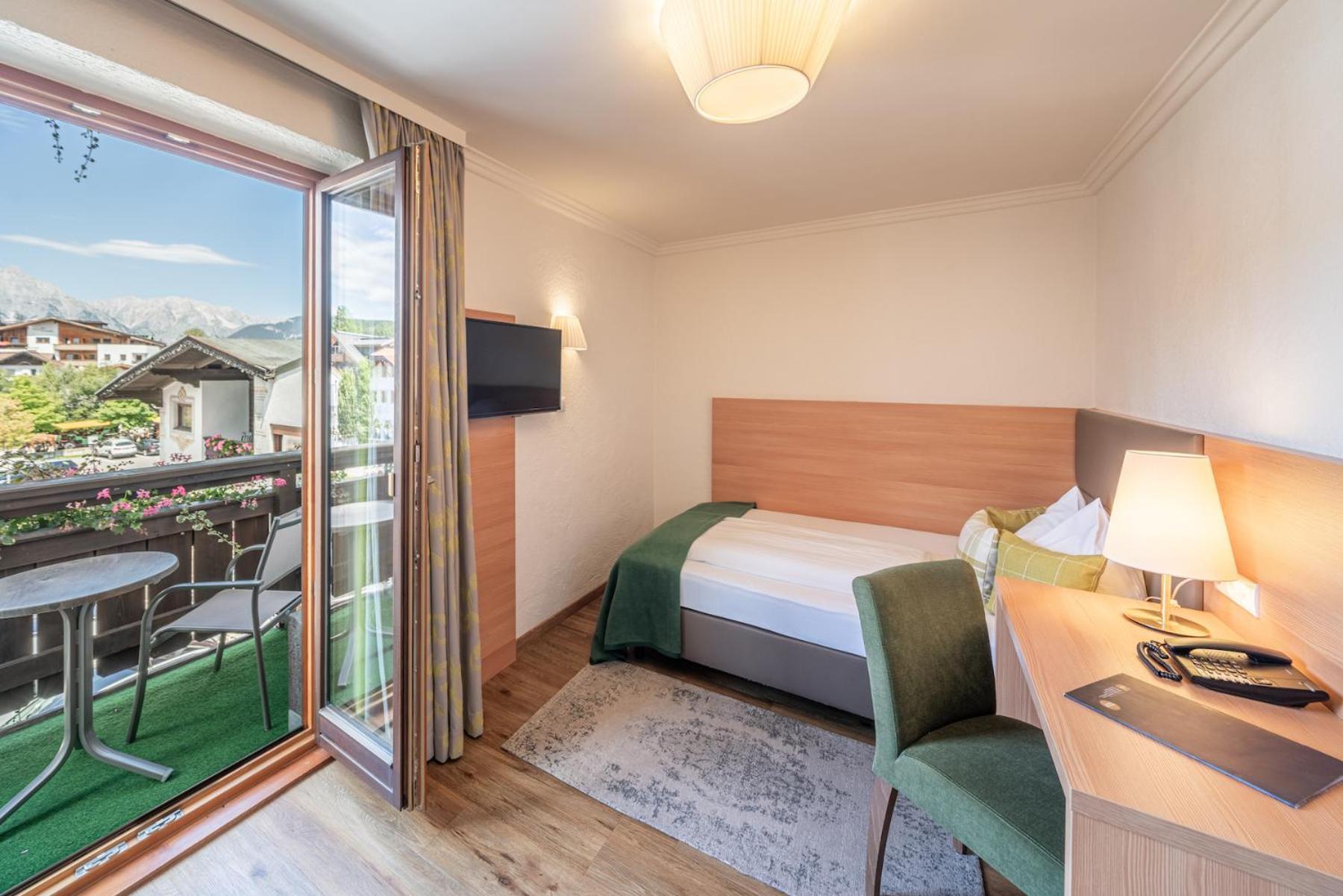 Hotel Bergland All Inclusive Top Quality Seefeld in Tirol Rom bilde